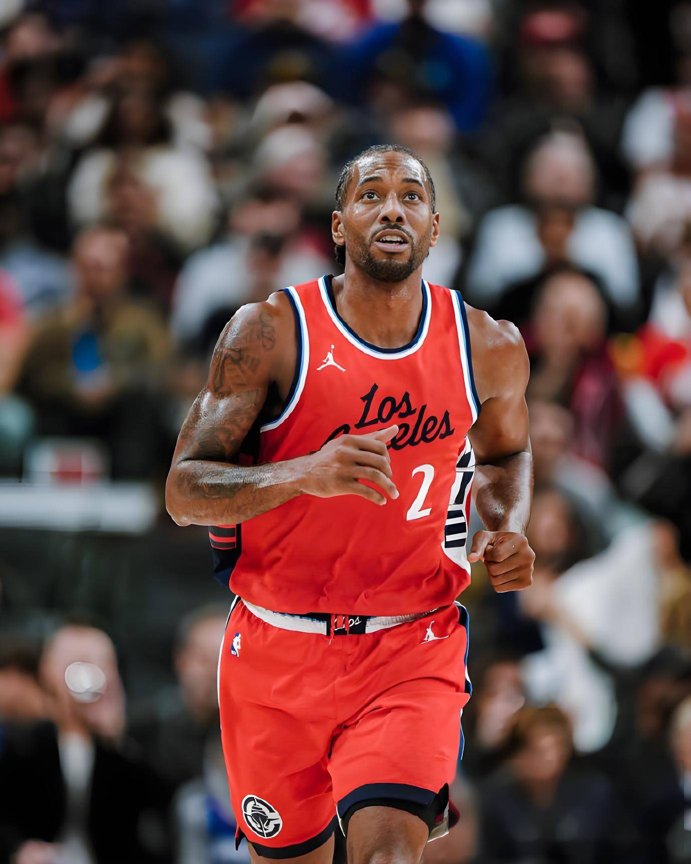 后腰内收稍 后腰内收稍