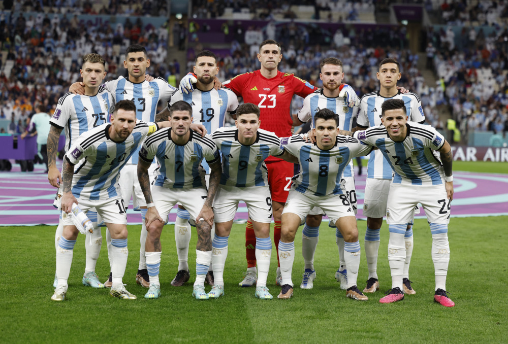 小组在边路 小组在边路