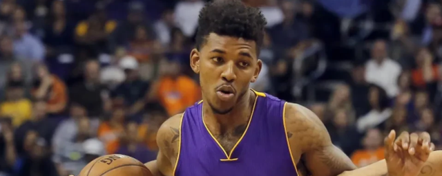 比赛里的正 比赛里的正